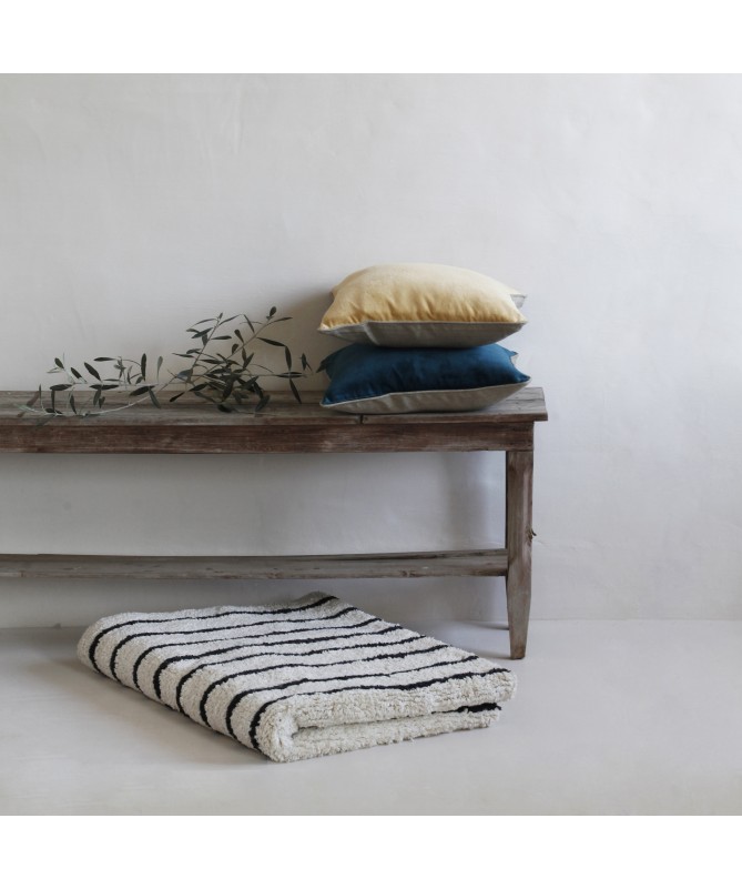 tapis chambre long coton raye ecru noir 65 x 130 cm ib laursen - Kdesign